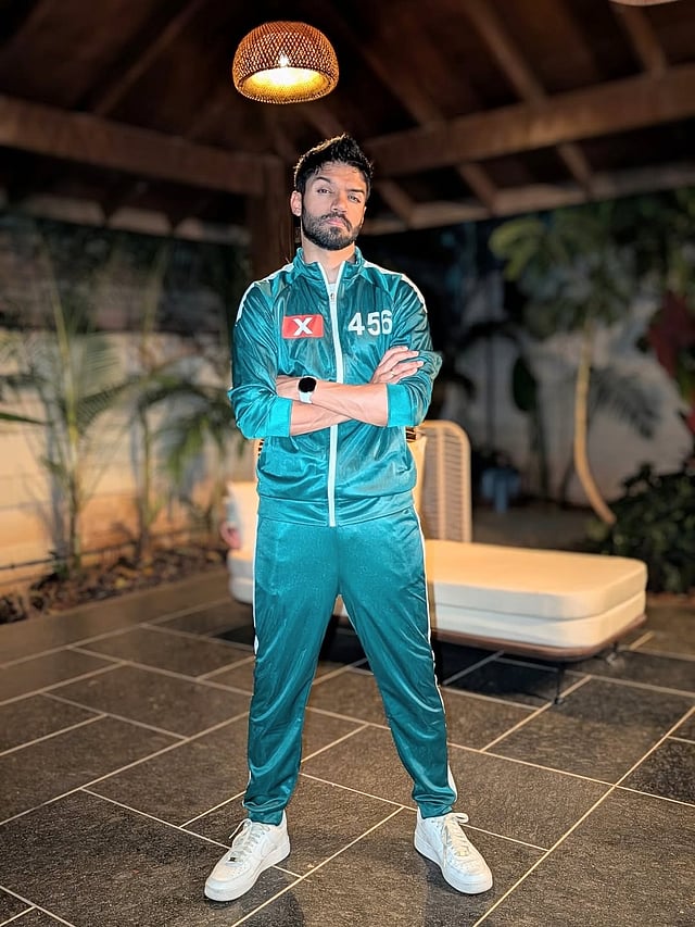 നിനക്ക് വേണ്ടി ഞാന് ചെയ്യുന്ന ഭ്രാന്തുകളെന്ന് റെബയുടെ കമന്റ്