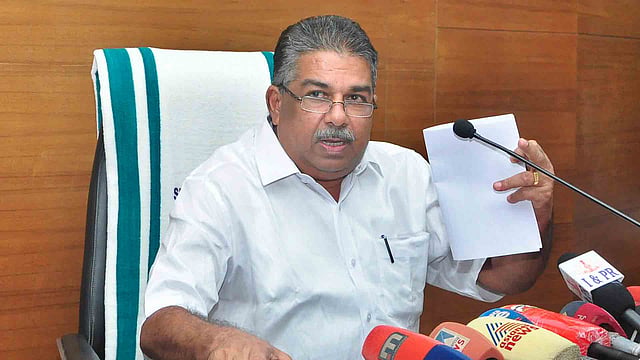'സംഘാടന മികവ് ഒരാളുടെ മാത്രം മിടുക്കൊന്നുമല്ല'; പ്രേംകുമാറിന് മറുപടിയുമായി മന്ത്രി സജി ചെറിയാന്