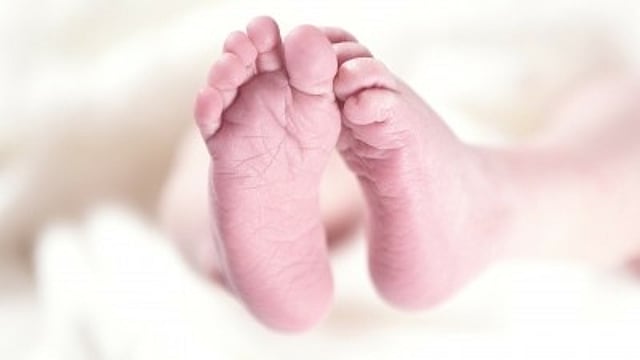 ഒരു ലക്ഷം രൂപ, ഒഡീഷയില് അച്ഛന് ആണ്കുഞ്ഞിനെ വിറ്റു; രണ്ട് പേര് അറസ്റ്റില്