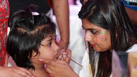 കുട്ടികളുടെ ഭാവി സുരക്ഷിതമാക്കാം, ആയിരത്തിന് 80 രൂപ ബോണസ്; അറിയാം എല്‍ഐസി അമൃത് ബാലിന്റെ ഫീച്ചറുകള്‍ 