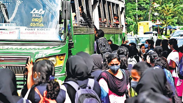 students’ bus concession is going to be online