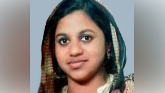 100 അടിയിലേറെ ആഴമുള്ള കിണറ്റിൽ ചാടി യുവതി ജീവനൊടുക്കി; രക്ഷിക്കാൻ ഇറങ്ങിയ സഹോദരൻ കുടുങ്ങി