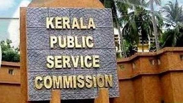 KERALA PSC: മെഡിക്കല്‍ വിദ്യാഭ്യാസ വകുപ്പിൽ അസിസ്റ്റന്റ് പ്രൊഫസർ ആകാം, നിരവധി ഒഴിവുകൾ 