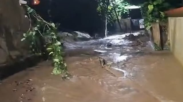 water tank collapsed in Thammanam kochi