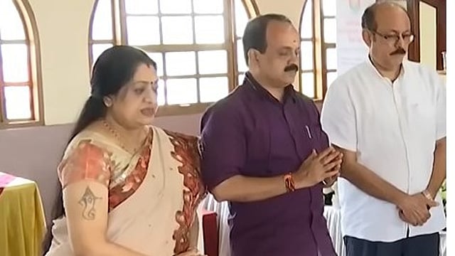 'ഞാൻ മോദി ഫാൻ'; ബിജെപിയിൽ ചേർന്ന് നടി ഊർമിള ഉണ്ണി