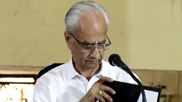 'ഞാന്‍ അറിയാതെ ഒരു വിഷയവും യോഗത്തില്‍ വരരുത്'; ദേവസ്വം ബോര്‍ഡില്‍ കര്‍ശന നപടികളുമായി കെ ജയകുമാര്‍