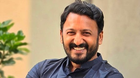 രാഹുല് തിരുവനന്തപുരത്ത്?; വഞ്ചിയൂരില് നേരിട്ടെത്തി വക്കാലത്ത് ഒപ്പിട്ടുവെന്ന് അഭിഭാഷകന്; ഒളിയിടം തിരഞ്ഞ് പൊലീസ്
