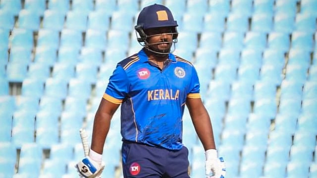 പുറത്താകാതെ 56 പന്തില് 73, ഒറ്റയ്ക്ക് പൊരുതി സഞ്ജു; ആന്ധ്രയോട് തോറ്റ് കേരളം