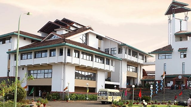 ഐ ഐ എം കോഴിക്കോട്:
പി.എച്ച്.ഡി പ്രവേശനത്തിന്  അപേക്ഷ ക്ഷണിച്ചു  