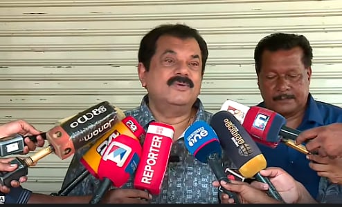 'ഒരു നിരപരാധിയും ശിക്ഷിക്കപ്പെടാന്‍ പാടില്ല; ചിരിച്ചോണ്ട് നിന്നാല്‍ നിങ്ങള്‍
പറയും ബ..ബ.. ബ..അടിച്ചെന്ന്'