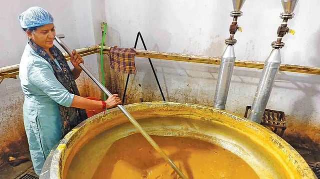 determined woman entrepreneur secures the prestigious contract to manage the Sabarimala temple mess