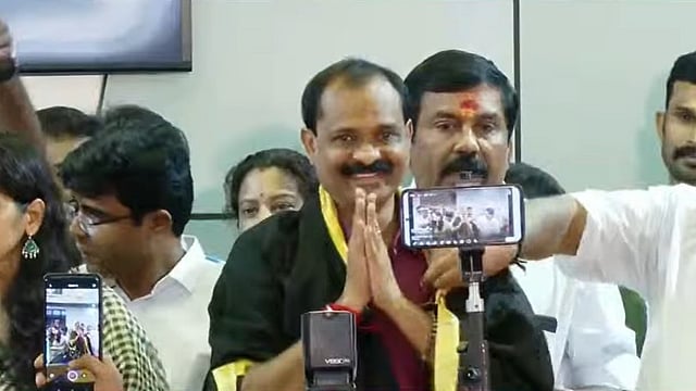 തിരുവനന്തപുരത്ത് വി വി രാജേഷ് മേയര്; ചരിത്രം കുറിച്ച് ബിജെപി; കോണ്ഗ്രസിന്റെ രണ്ട് വോട്ട് അസാധു