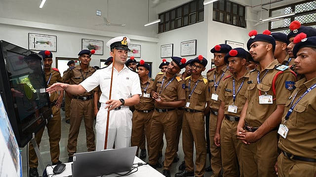 സൈനിക് സ്കൂളിൽ അധ്യാപക, അനധ്യാപക തസ്തികയിൽ ഒഴിവ്; 
പത്താം ക്ലാസുകാർക്കും അവസരം 