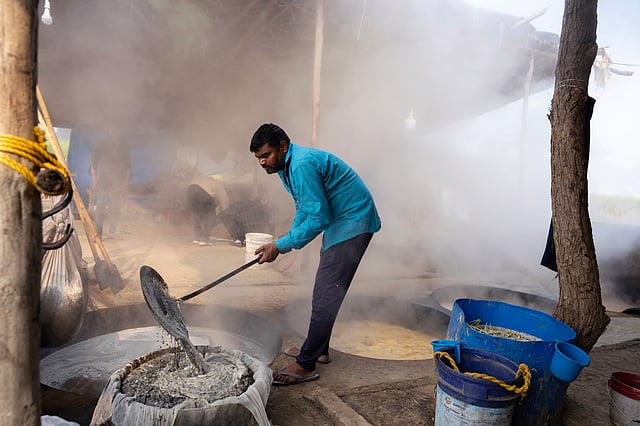ജി ഡി പി വളർച്ചയിൽ കാണാതെ പോകുന്ന അദ്ധ്വാനം