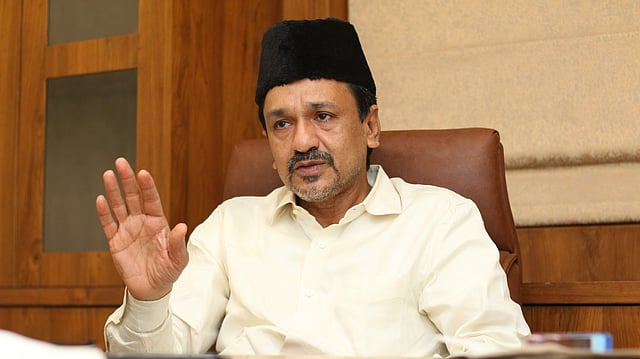 'പി.എം ശ്രീ പദ്ധതിയില്‍ നിന്ന് പിന്മാറണമെന്നാണ് മനസ്സ് പറയുന്നത്; അന്തിമ തീരുമാനം യുഡിഎഫിന്റേതെന്ന് സാദിഖലി തങ്ങള്‍'