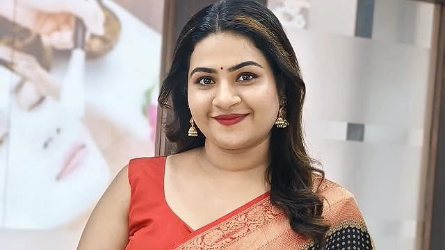 '2025 പോലെ ഒരു വർഷം ഇനി എന്റെ ജീവിതത്തിൽ വരാതിരിക്കട്ടെ, പിന്നിൽ നിന്ന് കുത്തിയവർക്ക് നന്ദി'; ശ്രദ്ധേയമായി അപ്സരയുടെ കുറിപ്പ്