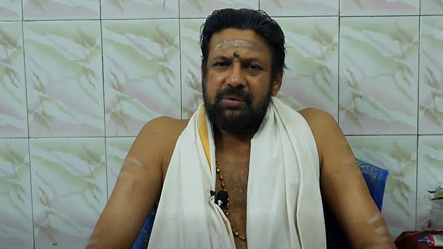 ഉണ്ണികൃഷ്ണന് പോറ്റിയുമായി ഉറ്റ ബന്ധം; തന്ത്രി കണ്ഠരര് രാജീവര്ക്ക് കുരുക്കായി പത്മകുമാറിന്റെയും ദേവസ്വം ജീവനക്കാരുടെയും മൊഴികള്