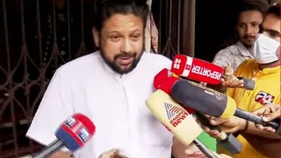 തന്ത്രി കണ്ഠരര് രാജീവര്ക്ക് ജയിലില് വെച്ച് ദേഹാസ്വാസ്ഥ്യം; ആശുപത്രിയിലേക്ക് മാറ്റി