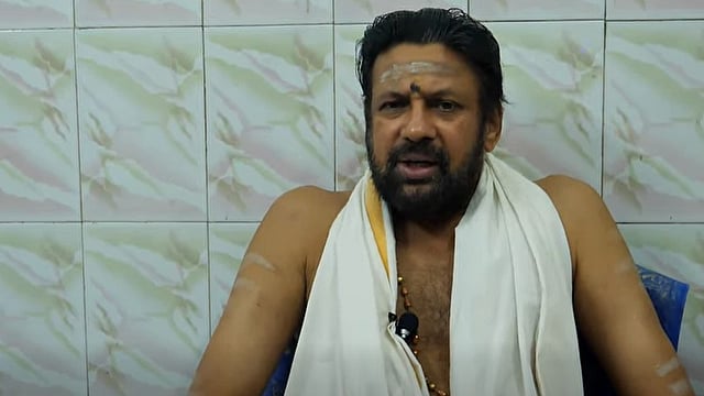 യുവതീപ്രവേശനത്തെ എതിര്ത്തതില് പ്രതികാരം, കേസില് കുടുക്കി; പോറ്റിക്ക് ഉന്നതരുമായി അടുത്ത ബന്ധം; സര്ക്കാരിനെതിരെ കണ്ഠരര് രാജീവര്