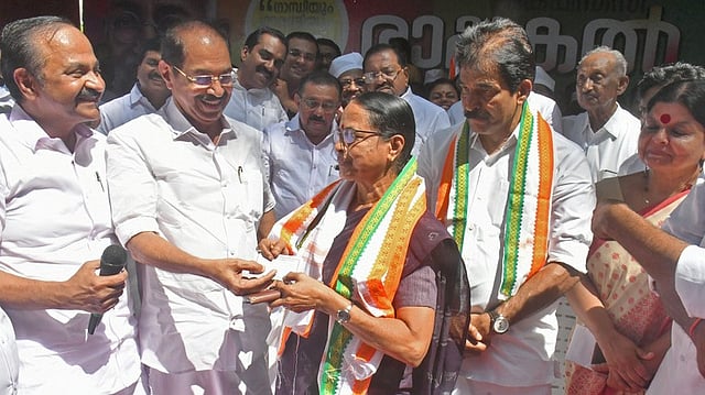 വര്‍ഗവഞ്ചക എന്ന് വിളിക്കുന്നവര്‍ സിപിഎമ്മിലേക്ക് വന്ന സരിന്റേയും ശോഭന ജോര്‍ജിന്റെയും കാര്യം ഓര്‍ക്കണം; ഐഷ പോറ്റി 