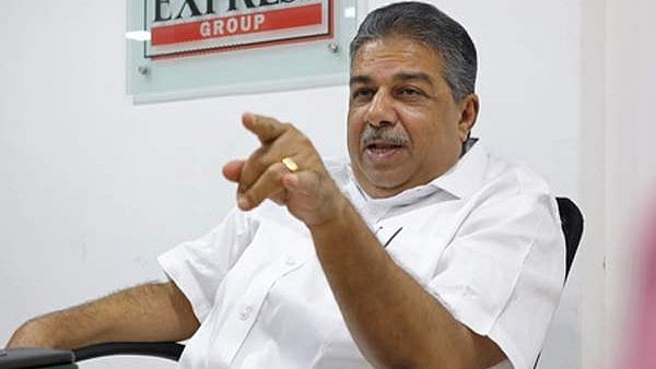 കൃഷ്ണപിള്ള സ്മാരക ഭൂമി റദ്ദാക്കിയ  സർക്കാർ നടപടി ചരിത്രപരമായ വങ്കത്തം; രാഷ്ട്രീയ പകപോക്കലെന്ന് സജി ചെറിയാൻ