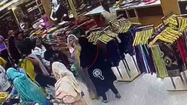 വിവാഹത്തെ എതിര്‍ത്തു;  ആണ്‍സുഹൃത്തിന്റെ മാതാവിനെ യുവതി കടയില്‍ കയറി കുത്തിപരിക്കേല്‍പ്പിച്ചു