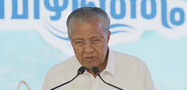 'ഒന്നും നടക്കാത്ത നാട്' എന്ന പരിഹാസത്തിനുള്ള മറുപടി; ആഗോള കപ്പല് ചാലില് വിഴിഞ്ഞം കേരളത്തിന്റെ പേര് സുവര്ണ്ണ ലിപികളാല് രേഖപ്പെടുത്തി