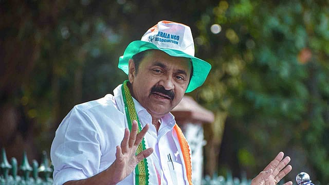 വിഡി സതീശന് കനത്ത സുരക്ഷ; പത്ത് പേര് അടങ്ങുന്ന ക്യൂആര്ടി സംഘം; പുതുയുഗയാത്ര ഇന്ന് ആലപ്പുഴയില്