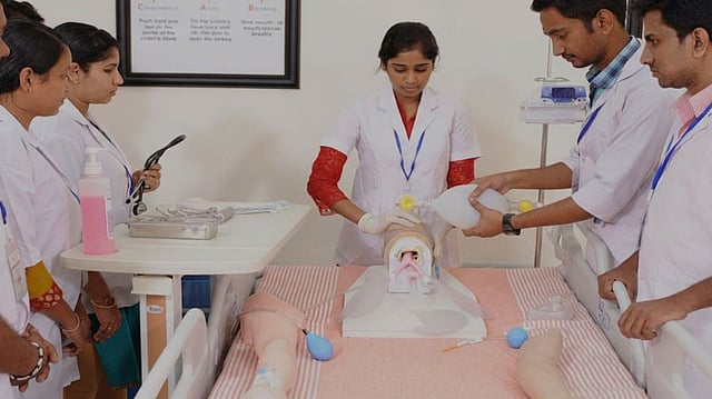 പ്ലസ് ടു കഴിഞ്ഞവർക്ക് ജർമനിയിൽ  തൊഴിൽപരിശീലനവും സ്ഥിരജോലിയും, പ്രതിമാസം 1.30 ലക്ഷം രൂപ വരെ സ്റ്റൈപൻഡ്; ആകർഷകമായ പദ്ധതിയുമായി  സംസ്ഥാന സർക്കാർ 