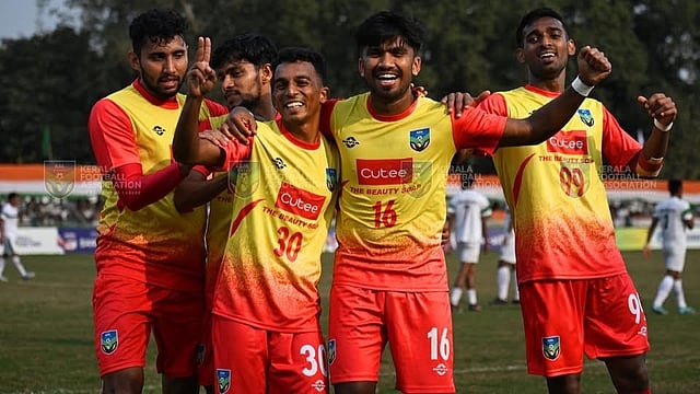സന്തോഷ് ട്രോഫി: കേരളത്തിന്റെ മത്സരം മാറ്റി വെച്ചു, കാരണം ഗതാഗതക്കുരുക്ക്