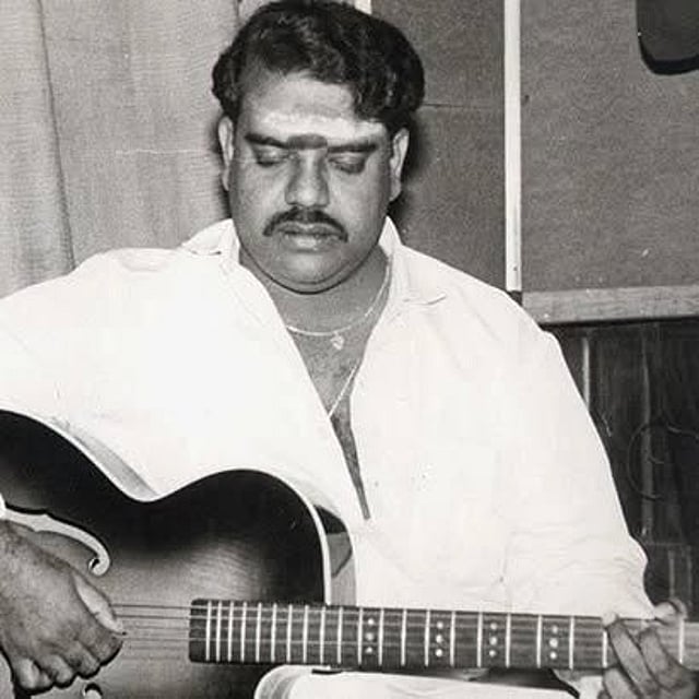 രാജാവിന്റെ മകന് എന്ന സൂപ്പര്ഹിറ്റ് സിനിമയിലൂടെയാണ് എസ്. പി. വെങ്കടേഷിന്റെ പേര് മലയാളികൾക്കിടയിൽ ശ്രദ്ധ നേടിയത്.