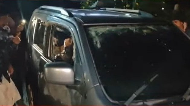 വയനാട്ടില്‍ കാറിന് തീപിടിച്ച് ഒരാള്‍ മരിച്ചു; ഭാര്യയും മൂന്നു കുട്ടികളും പൊള്ളലേറ്റ് ചികിത്സയില്‍
