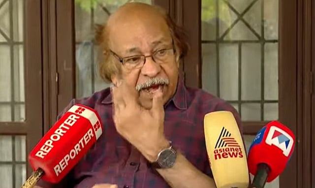 ജനഹിതം പ്രകടിപ്പിക്കുന്നത് പ്രതിപക്ഷം, അയാള് ഗുരുവിനെക്കാള് മഹാനെന്ന് പറയുന്നത് കമ്യൂണിസ്റ്റ് നേതാവിന് ഭൂഷണമല്ല; ഭരണം മാറണമെന്ന് സച്ചിദാനന്ദന്