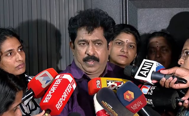 'നന്ദി പറയാനുള്ള അവസരം പോലും തന്നില്ല; മാന്യതയോടെ പറഞ്ഞു വിടണമായിരുന്നു'; സര്ക്കാരിനെതിരെ രൂക്ഷവിമര്ശനവുമായി പ്രേംകുമാര്