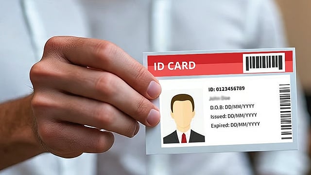 കേരളത്തിന് പുറത്തുള്ള മലയാളികള്‍ക്കും അപേക്ഷിക്കാമോ?, വിദേശ പൗരത്വം സ്വീകരിച്ചാല്‍ എന്തു സംഭവിക്കും?; അറിയാം നേറ്റിവിറ്റി കാര്‍ഡ് വ്യവസ്ഥകള്‍ 