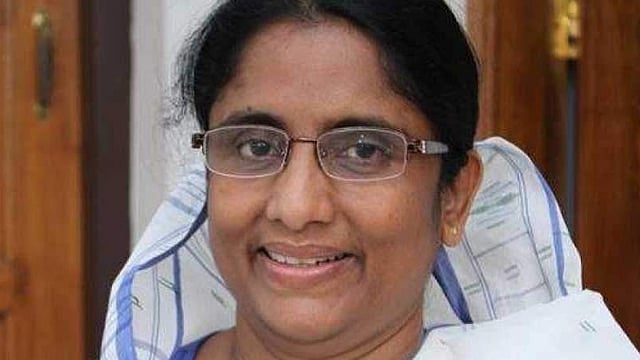 '100 കോടിയുടെ ഹോട്ടല് അപ്പാര്ട്ടുമെന്റുകള് തട്ടിയെടുക്കാൻ ശ്രമം'; ഷാനിമോൾ ഉസ്മാനെതിരെ പരാതി