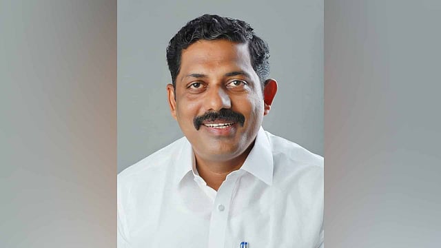 'കോൺഗ്രസ് കുട്ടനാടിനെ വിറ്റു, ഇത് ജനങ്ങൾ പൊറുക്കില്ല'