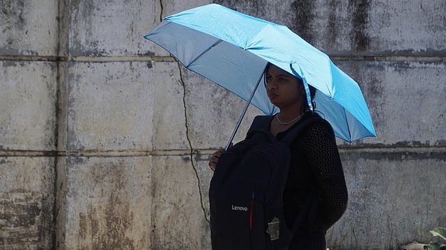 കേരളം പൊള്ളും; 11 ജില്ലകളിൽ യെല്ലോ അലർട്ട്, ജാ​ഗ്രതാ നിർദേശം