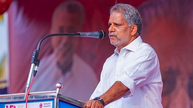 'ജി സുധാകരൻ കമ്മ്യൂണിസ്റ്റ് മാനിഫെസ്റ്റോ വായിച്ചത് തലകീഴായി; മരണംവരെ എംഎൽഎ ആകണമെന്നാണ് ആഗ്രഹം'; പരിഹസിച്ച് എ വിജയരാഘവൻ