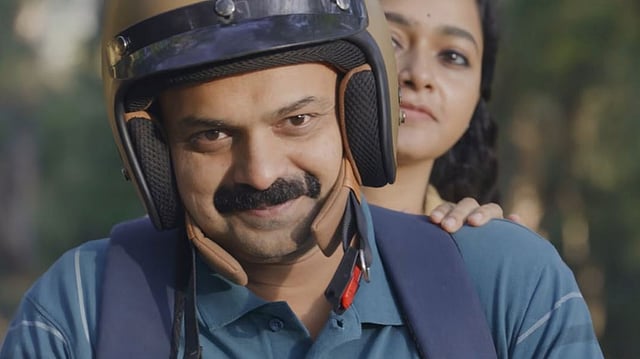 ടീച്ചര്‍ക്ക് സേതു ഡെഡിക്കേറ്റ് ചെയ്ത പാട്ട്; 'ഒരു ദുരൂഹ സാഹചര്യത്തിലെ'  ഗാനം പുറത്ത്