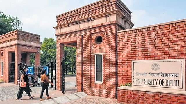 ഡൽഹി യൂണിവേഴ്സിറ്റിയിൽ അധ്യാപകരാകാം; 91 ഒഴിവുകൾ, അവസാന തീയതി ഏപ്രിൽ 6