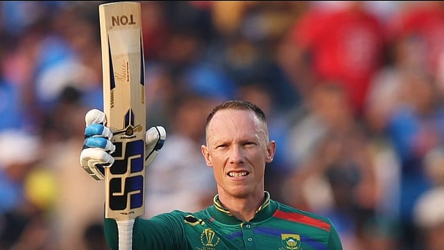 Rassie van der Dussen celebration