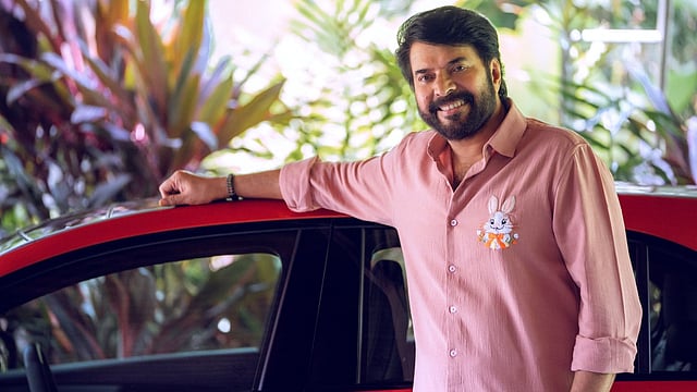 നെഞ്ചിൽ മുയൽ ഒക്കെ ഉണ്ടല്ലോ! ഈസ്റ്റർ ആശംസകൾ നേർന്ന് മമ്മൂട്ടി