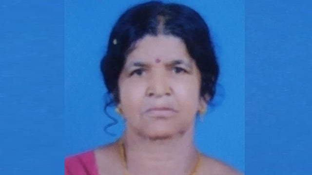 Housewife crushed to death after slipping while getting off a bus