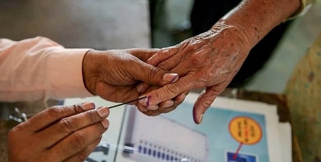 പശ്ചിമ ബംഗാളില് ഇന്ന് രണ്ടാംഘട്ട വോട്ടെടുപ്പ്; കനത്ത സുരക്ഷ