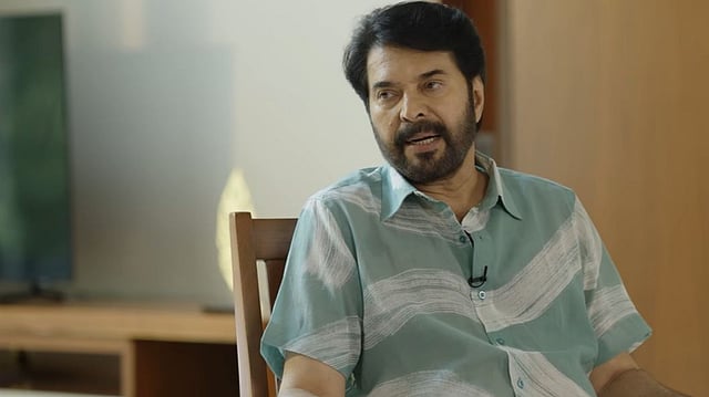 'ഞാനൊരു വാമ്പയർ ആകുന്നത് ചിന്തിച്ചിട്ടുണ്ടോ ?'; ആരാധകർക്ക് വൻ സൂചന നൽകി മമ്മൂട്ടി