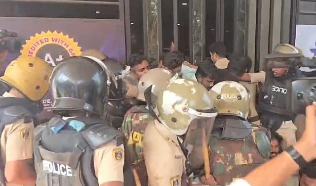 അഞ്ചരക്കണ്ടി ഡെന്റല്‍ കോളജില്‍ കെഎസ്‌യു - പൊലീസ് ഏറ്റുമുട്ടല്‍; പ്രതിഷേധം ശക്തം; പഠനം ബഹിഷ്‌കരിച്ച് വിദ്യാര്‍ഥികള്‍
