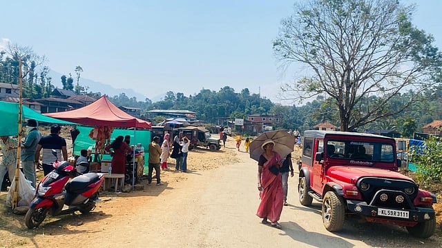 മരണത്തെ തോല്‍പ്പിച്ച മലമടക്കുകള്‍: മുണ്ടക്കൈയുടെയും ചൂരല്‍മലയുടെയും പുനര്‍ജ്ജനി