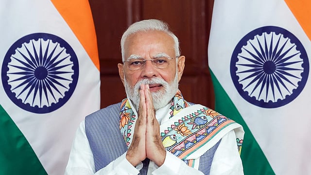 അനാവശ്യമായി സ്വര്‍ണം വാങ്ങിക്കൂട്ടരുത്; സ്വദേശി ഉല്‍പ്പന്നങ്ങള്‍ വാങ്ങാന്‍ പ്രധാനമന്ത്രിയുടെ ആഹ്വാനം-വിഡിയോ 
