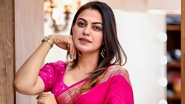 'കള്ളും കഞ്ചാവും അടിച്ചു കേറ്റീട്ട് കാണിച്ചു കൂട്ടുന്ന തെമ്മാടിത്തരങ്ങൾ'; രൂക്ഷമായി പ്രതികരിച്ച് അനുശ്രീ